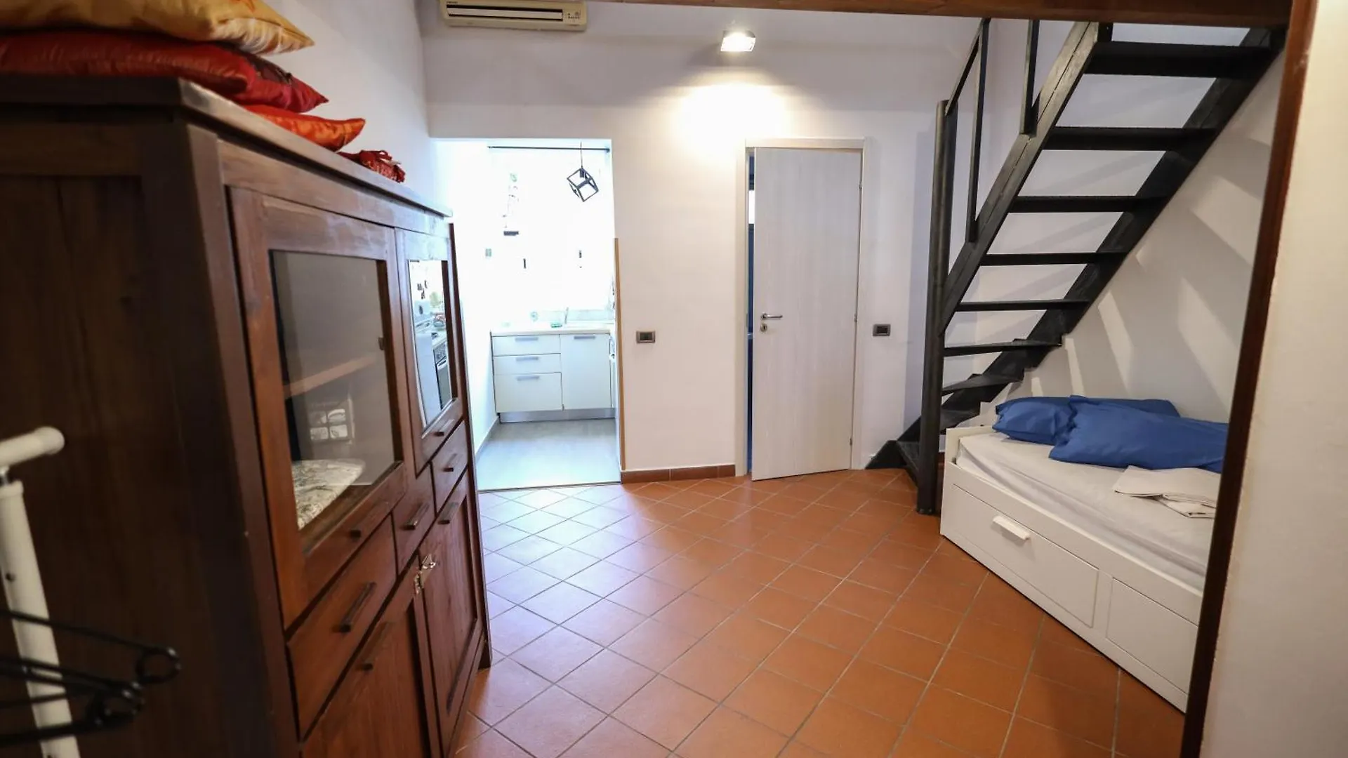 Apartment Politeama Holiday Home - La Tua Casa Nel Cuore Di Palermo!